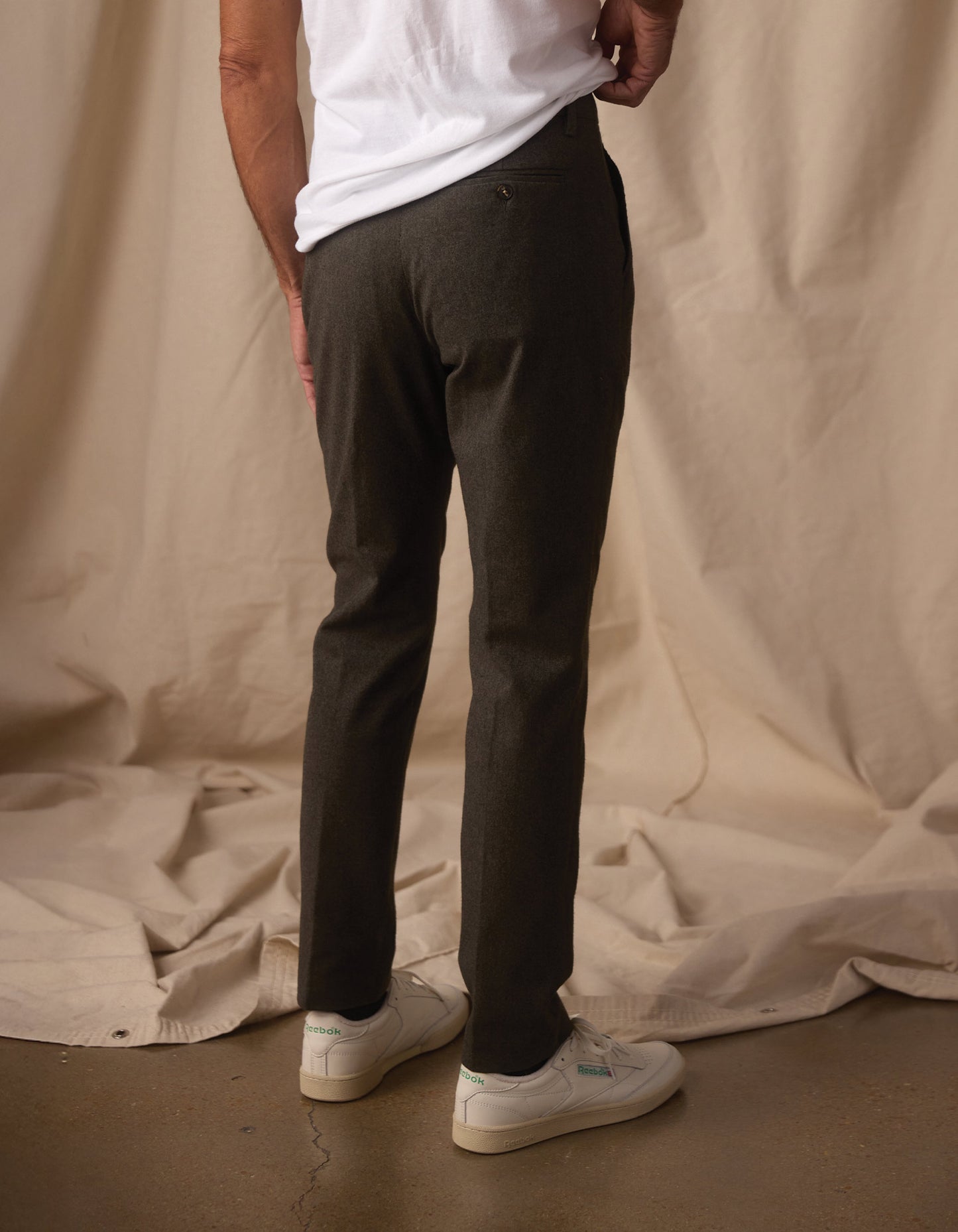 Normal Trouser in Dark Olive