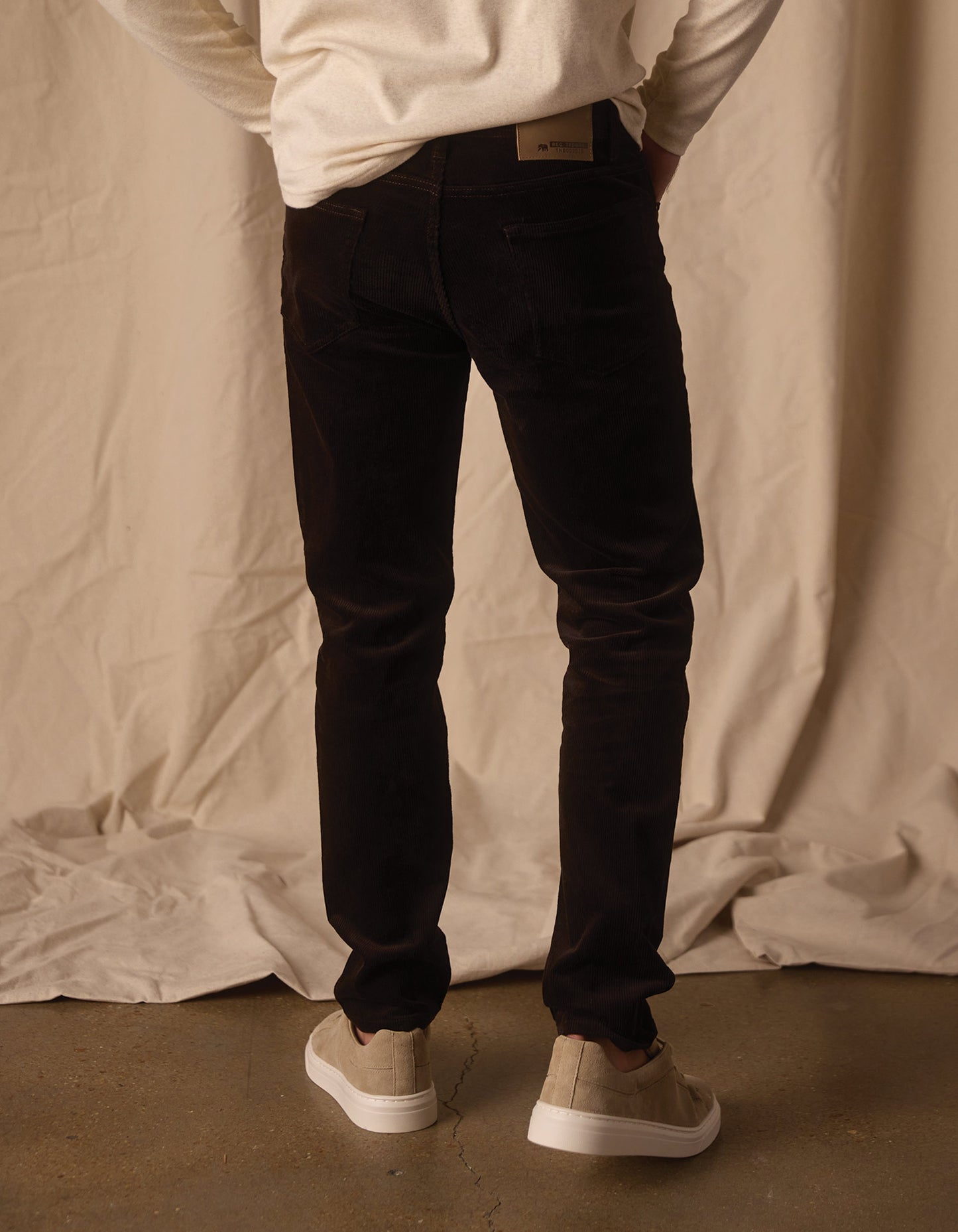 Comfort Cord Pant in Dark Brown