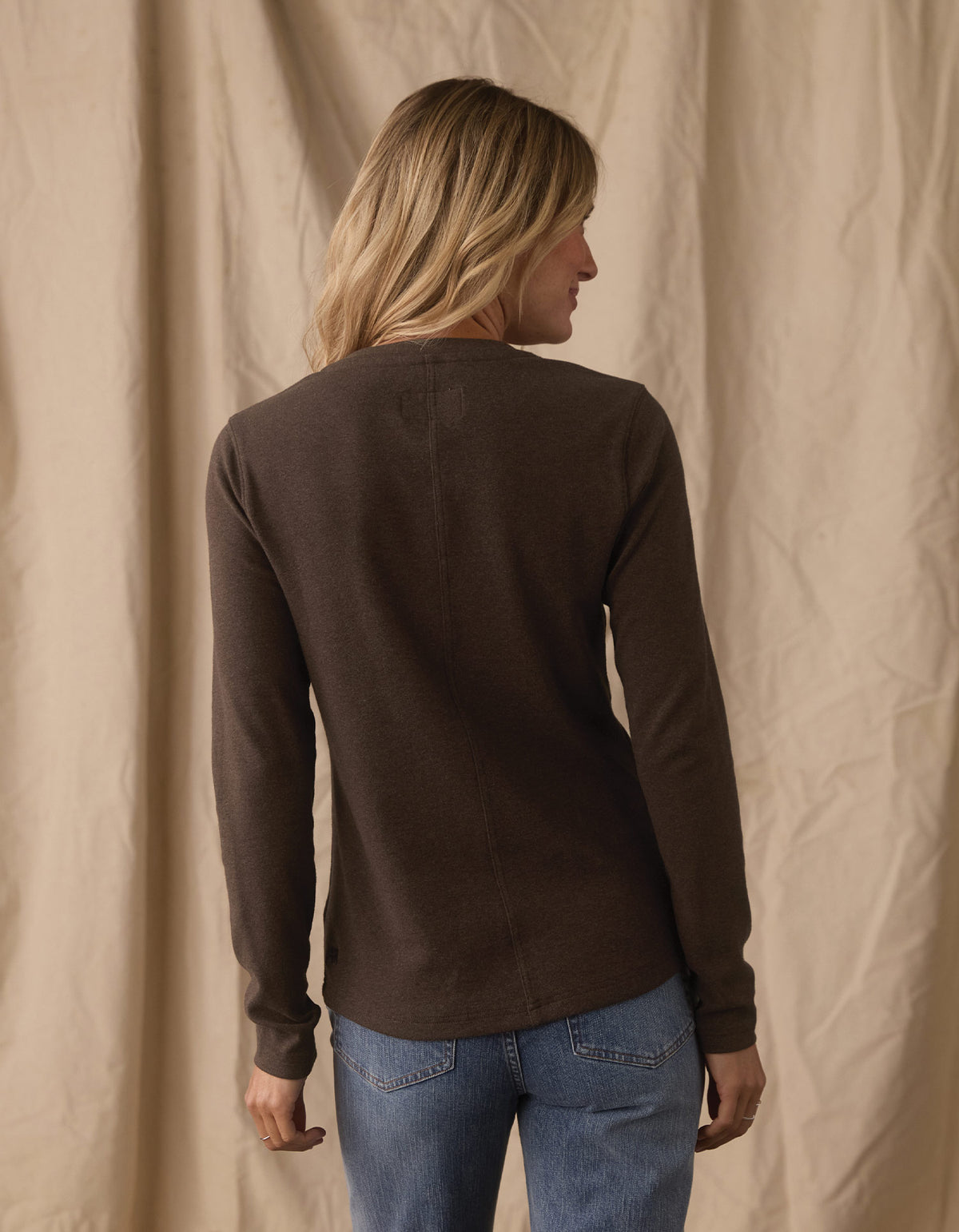 Women's Puremeso Henley in Ash Brown