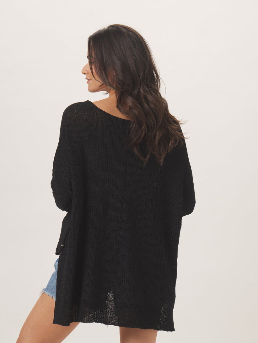 Roadtrip V-Neck Sweater in Black