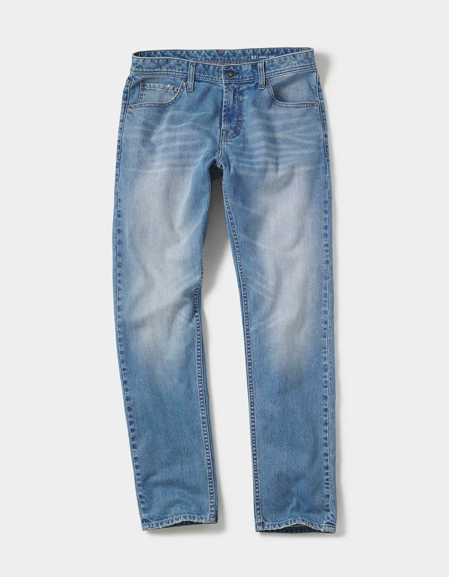 Normal Jean in Light Wash