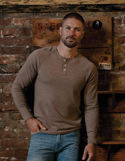 Puremeso Everyday Henley in Taupe