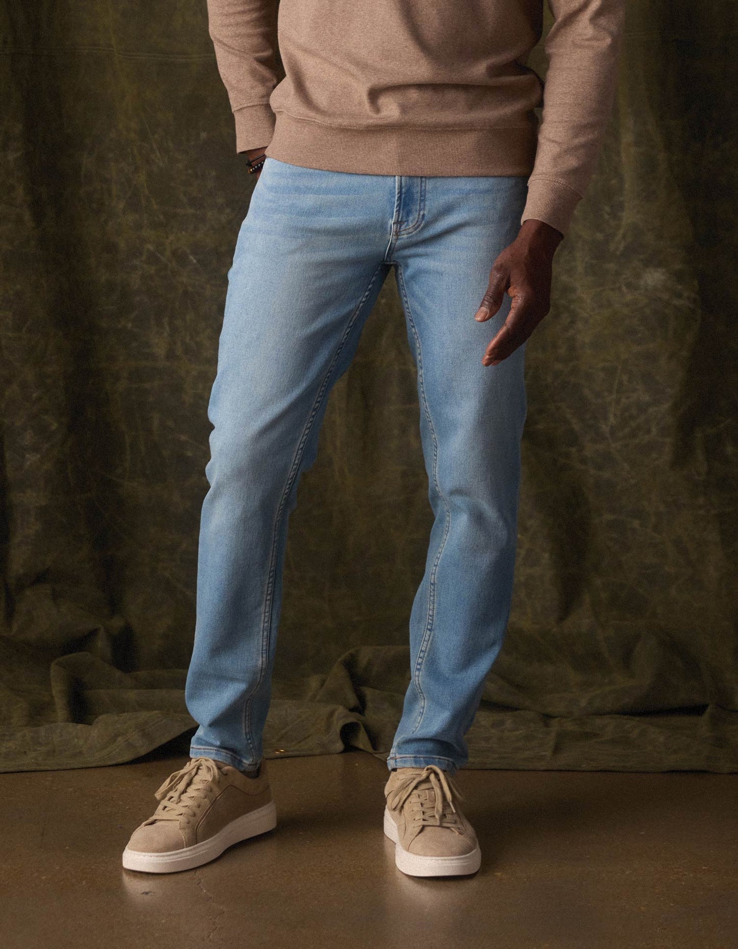 Comfort Terry Jean in Medium Wash