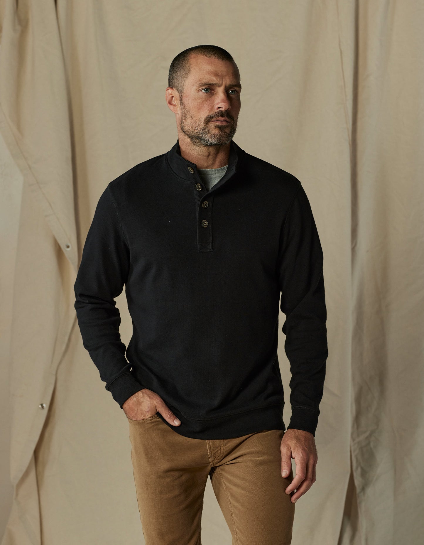 Puremeso Button Popover in Black