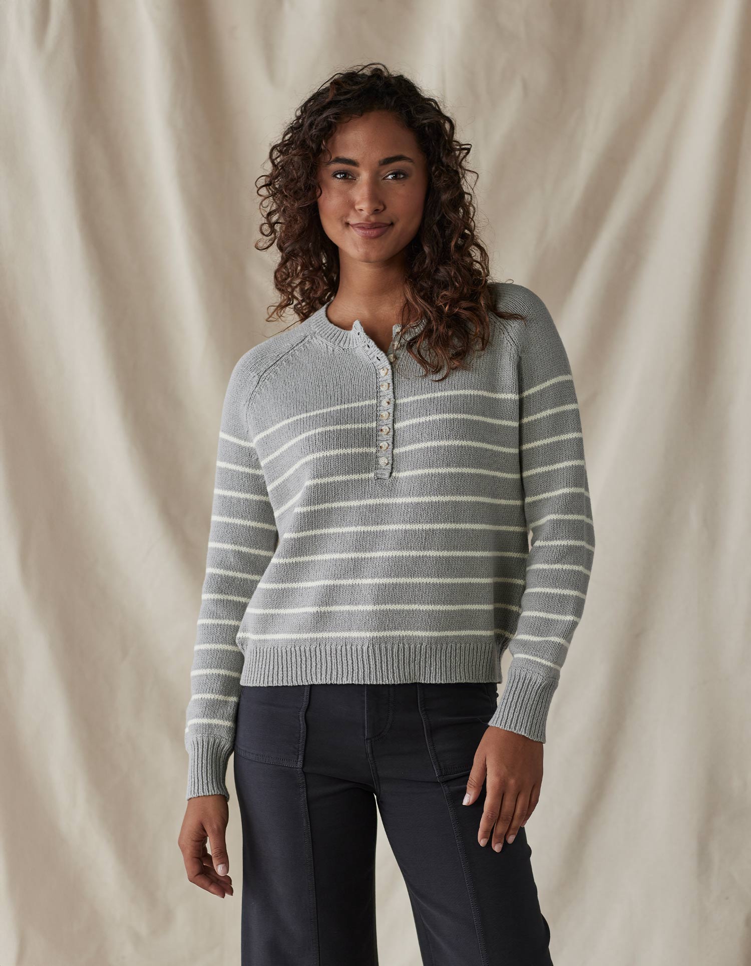 Josefine Henley Sweater