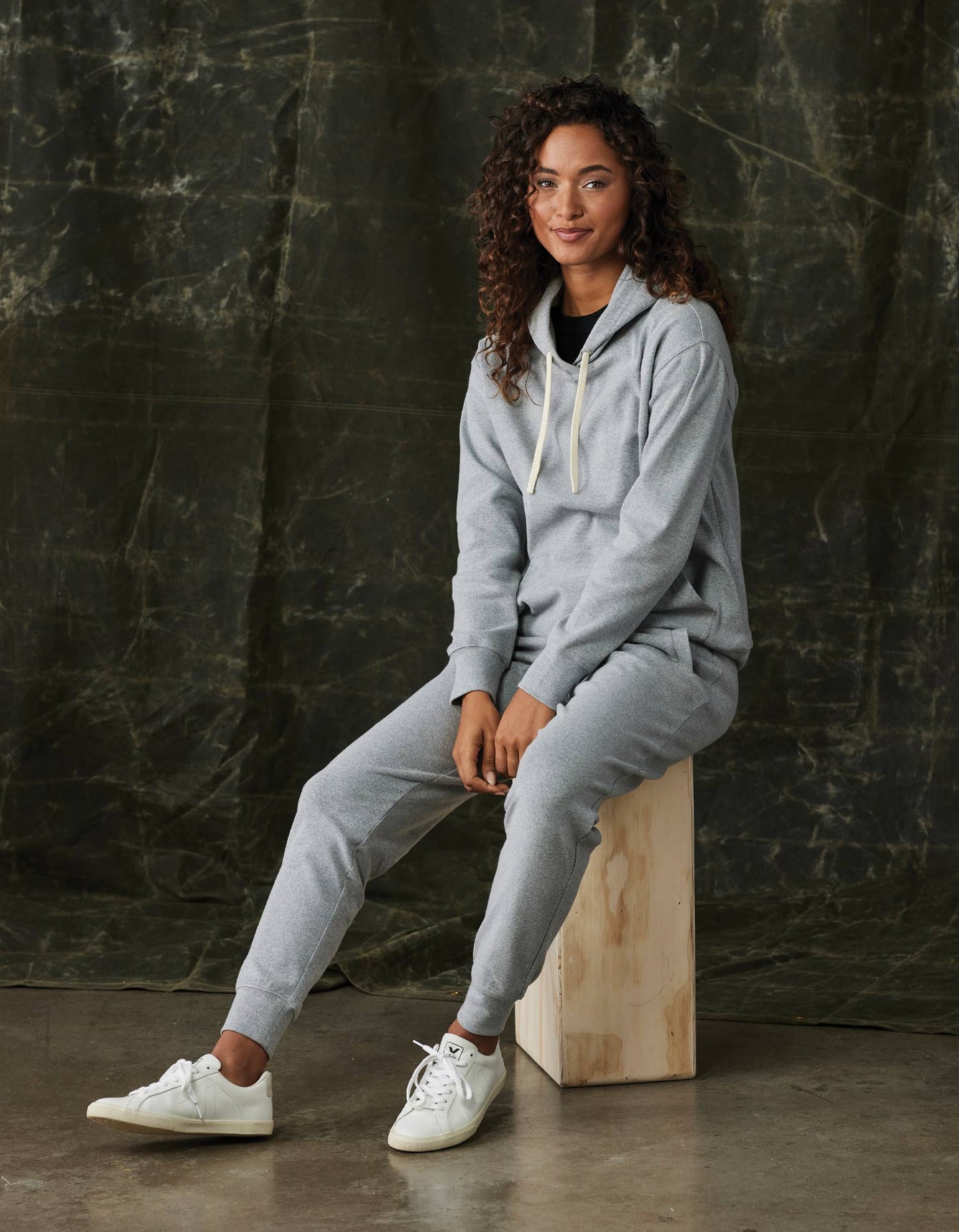 Women's Puremeso Everyday Jogger in Athletic Grey