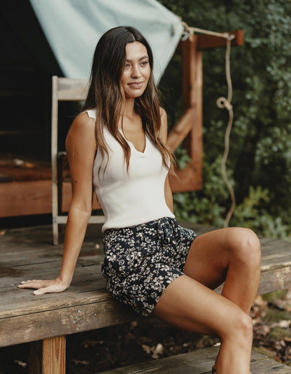 Ezra Crepe Getaway Short in Darkwood Floral