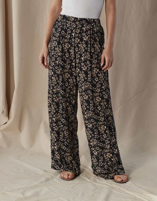 Ezra Crepe Wide Leg Pant in Darkwood Floral