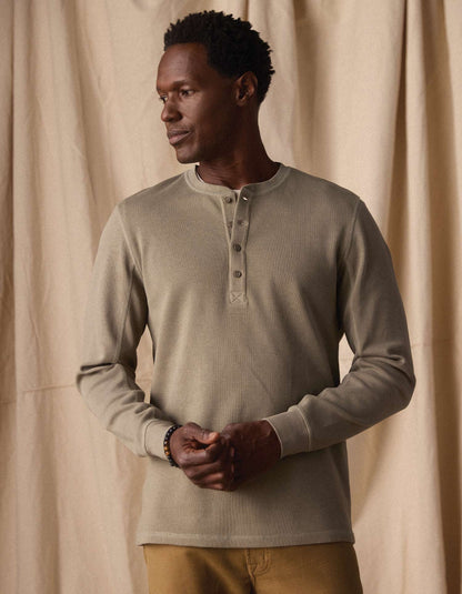Vintage Thermal Mountain Henley in Moss