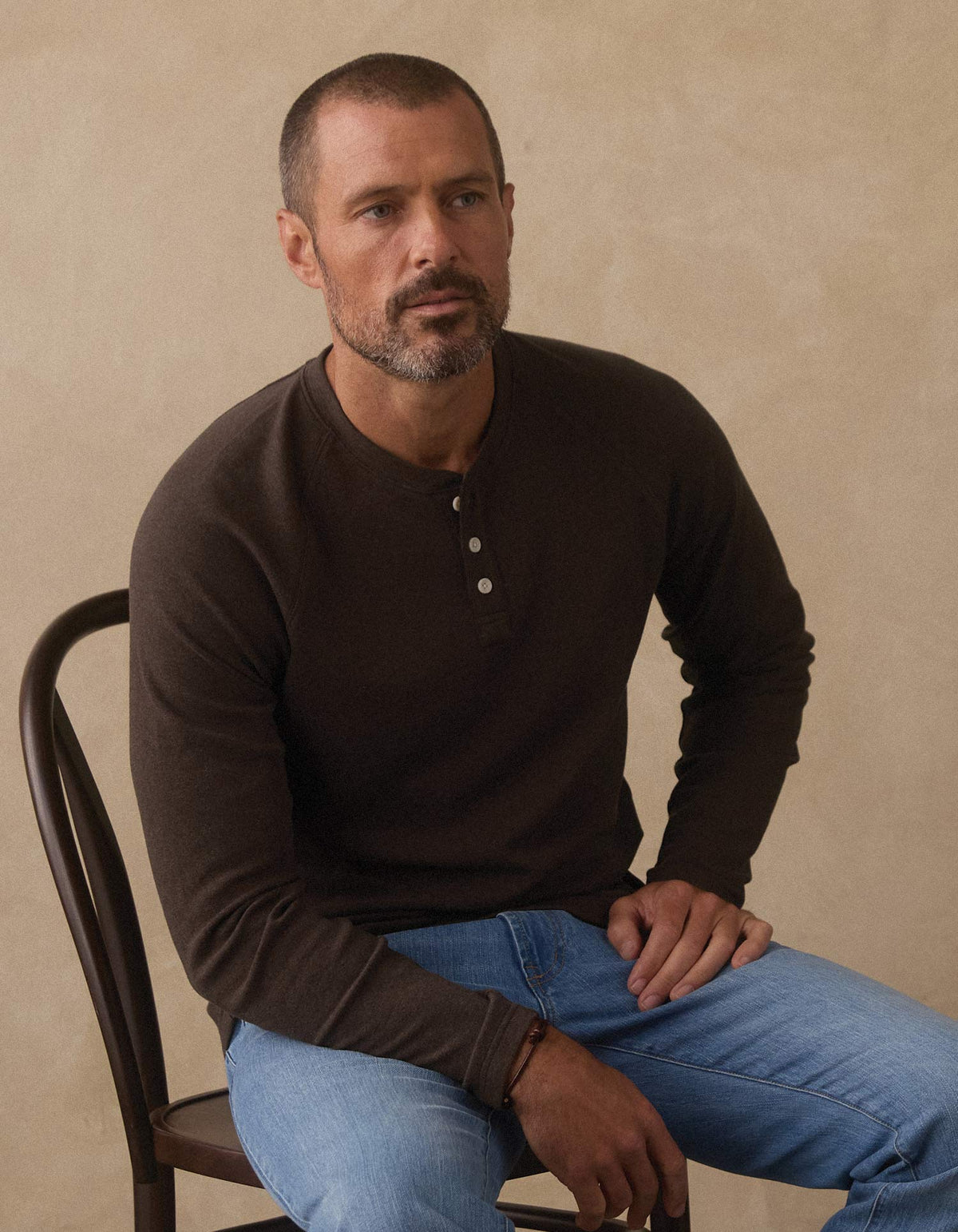 Puremeso Everyday Henley in Ash Brown