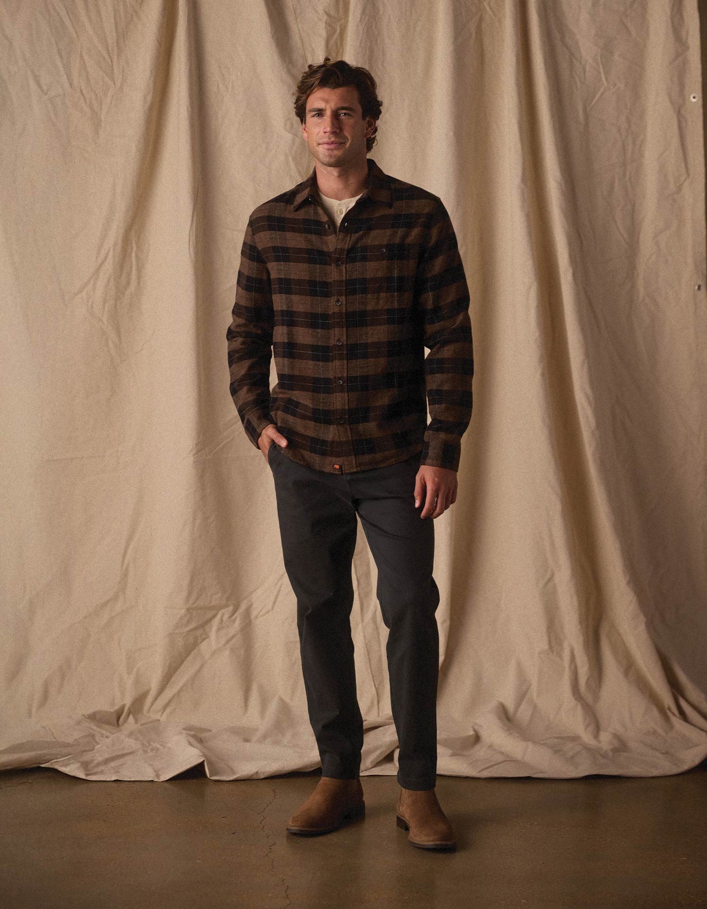 Normal Stretch Straight Chino in Charcoal