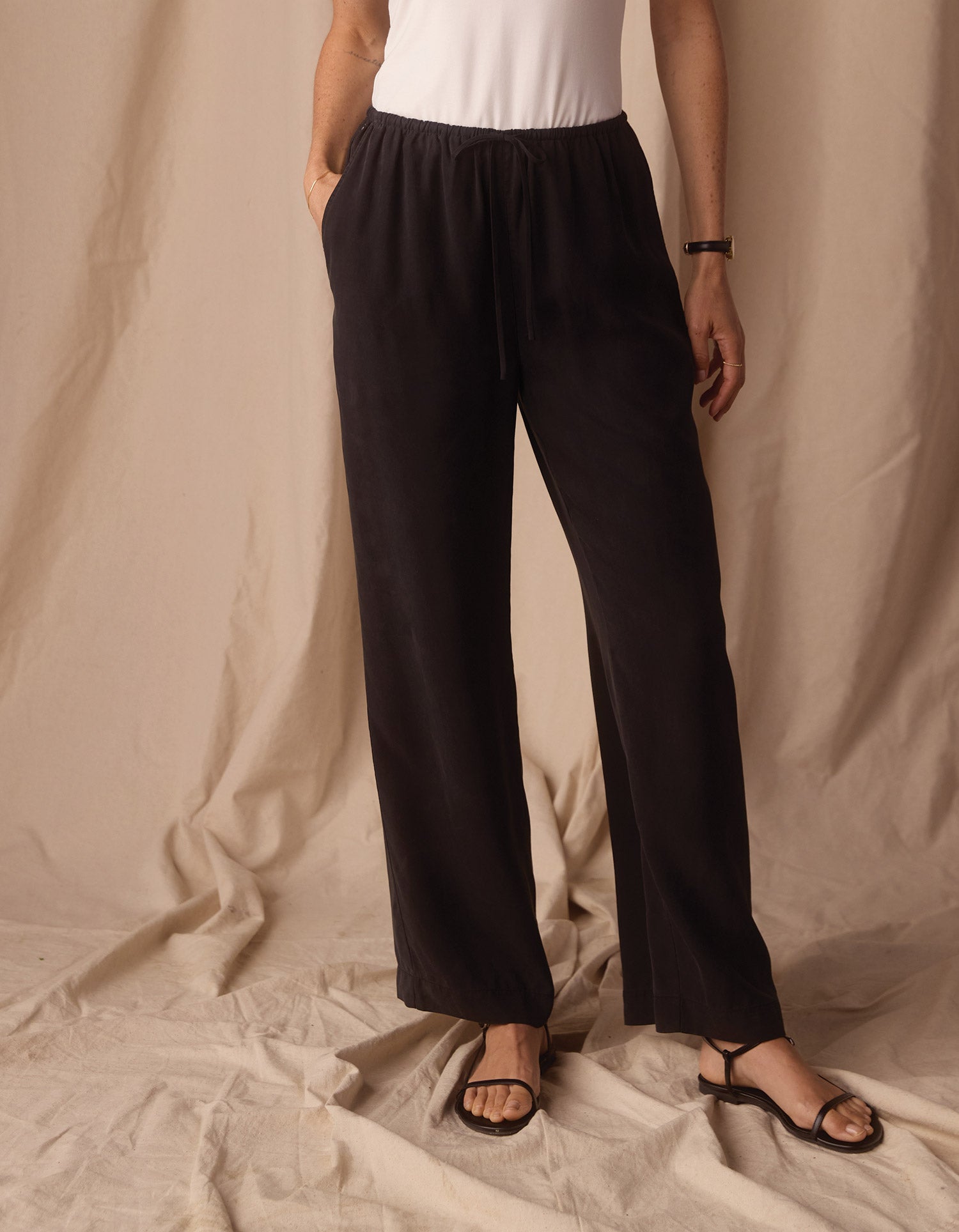 Sueded Costa Drawcord Pant in Black – The Normal Brand