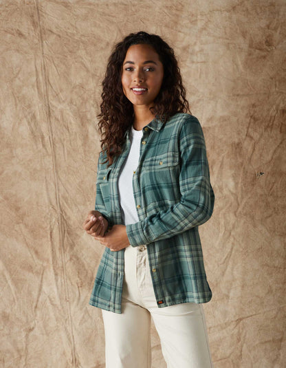 Women's Mountain Overshirt in Juniper Plaid