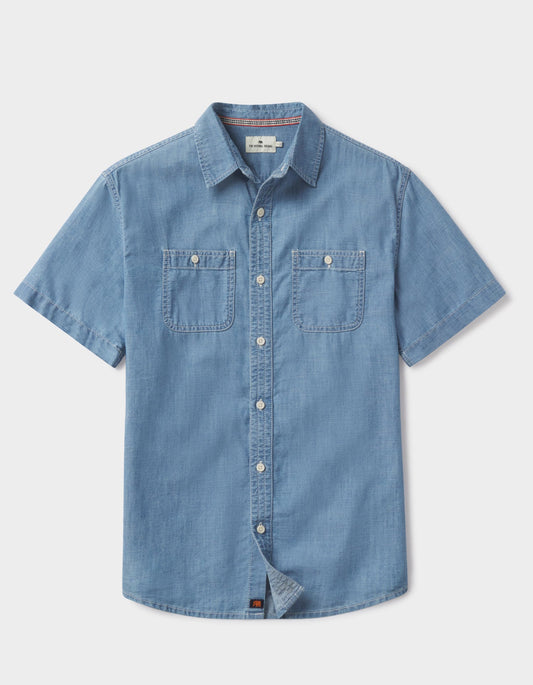 Chambray Short Sleeve Button Up in Medium Wash