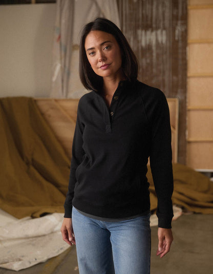 Puremeso Weekend Snap Pullover in Black