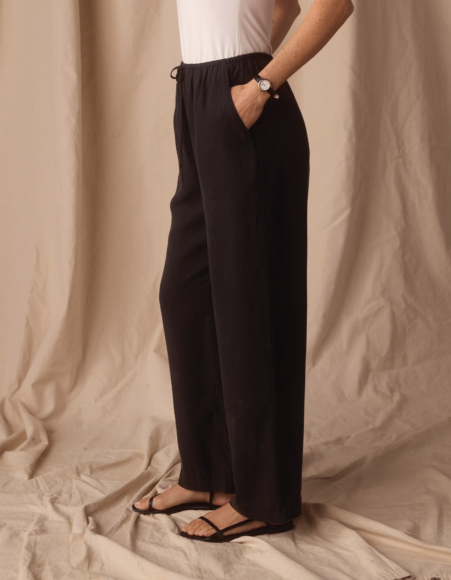 Sueded Costa Drawcord Pant in Black – The Normal Brand