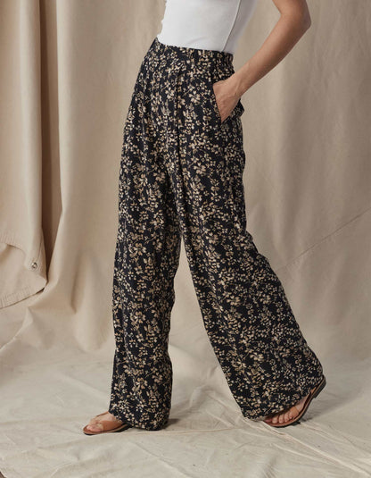 Ezra Crepe Wide Leg Pant in Darkwood Floral