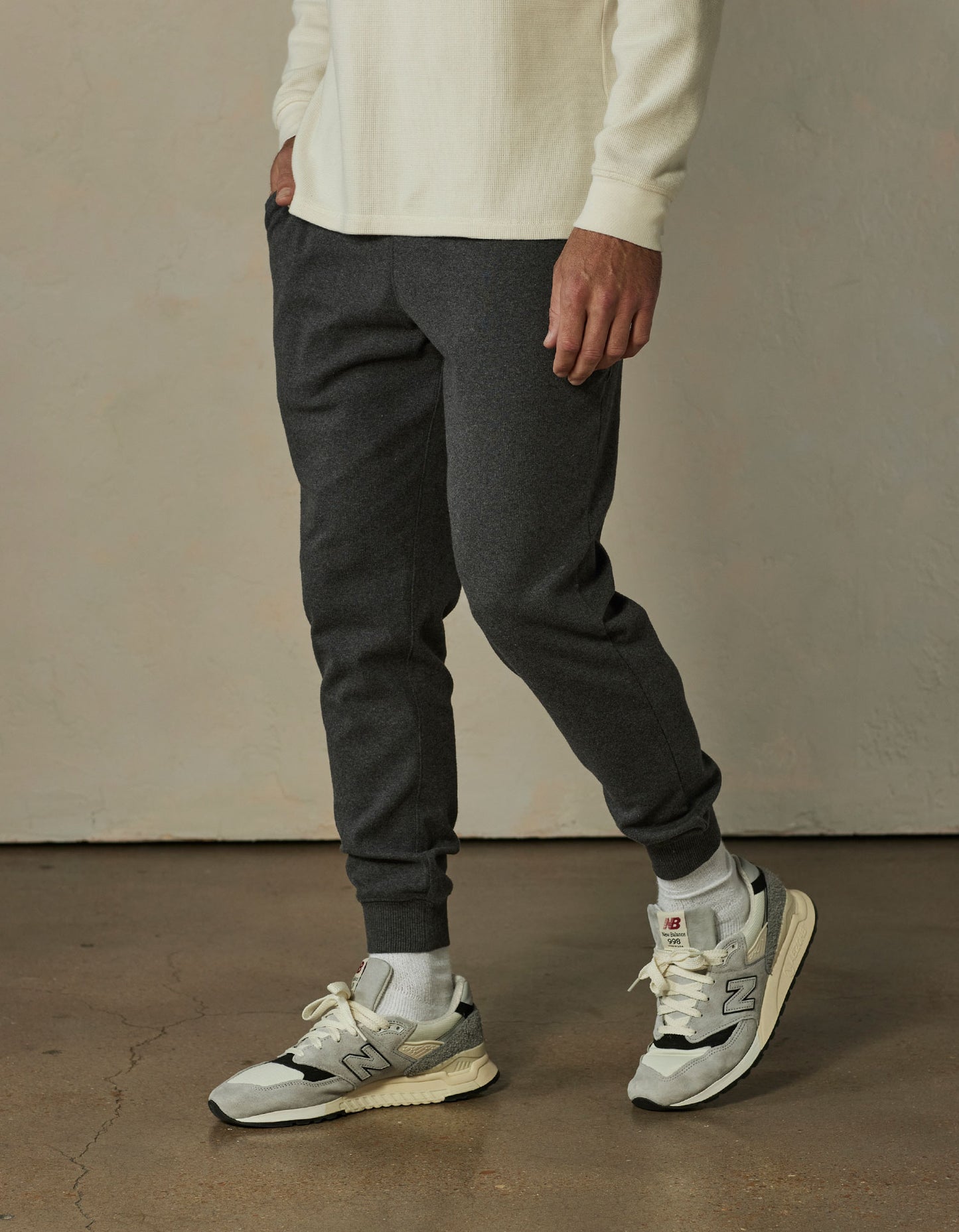 Puremeso Everyday Jogger in Charcoal