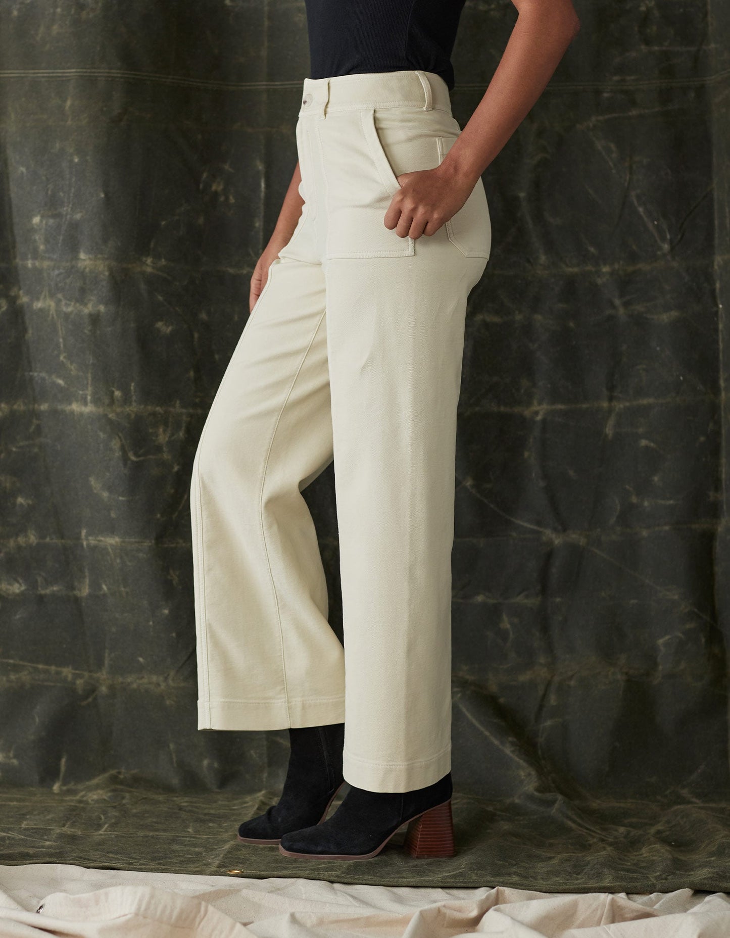 Comfort Terry Wide Leg Crop Pant in Cream