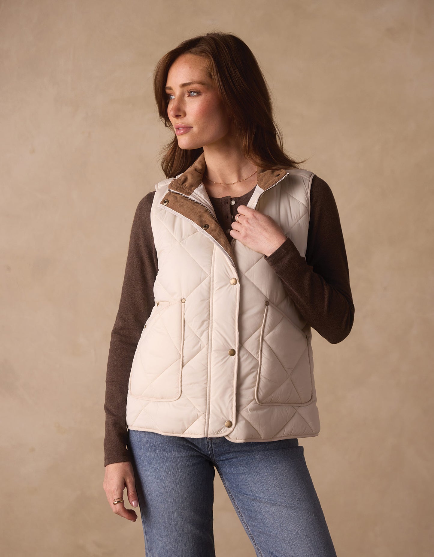 Quilted Liner Vest in Ecru/Dark Taupe