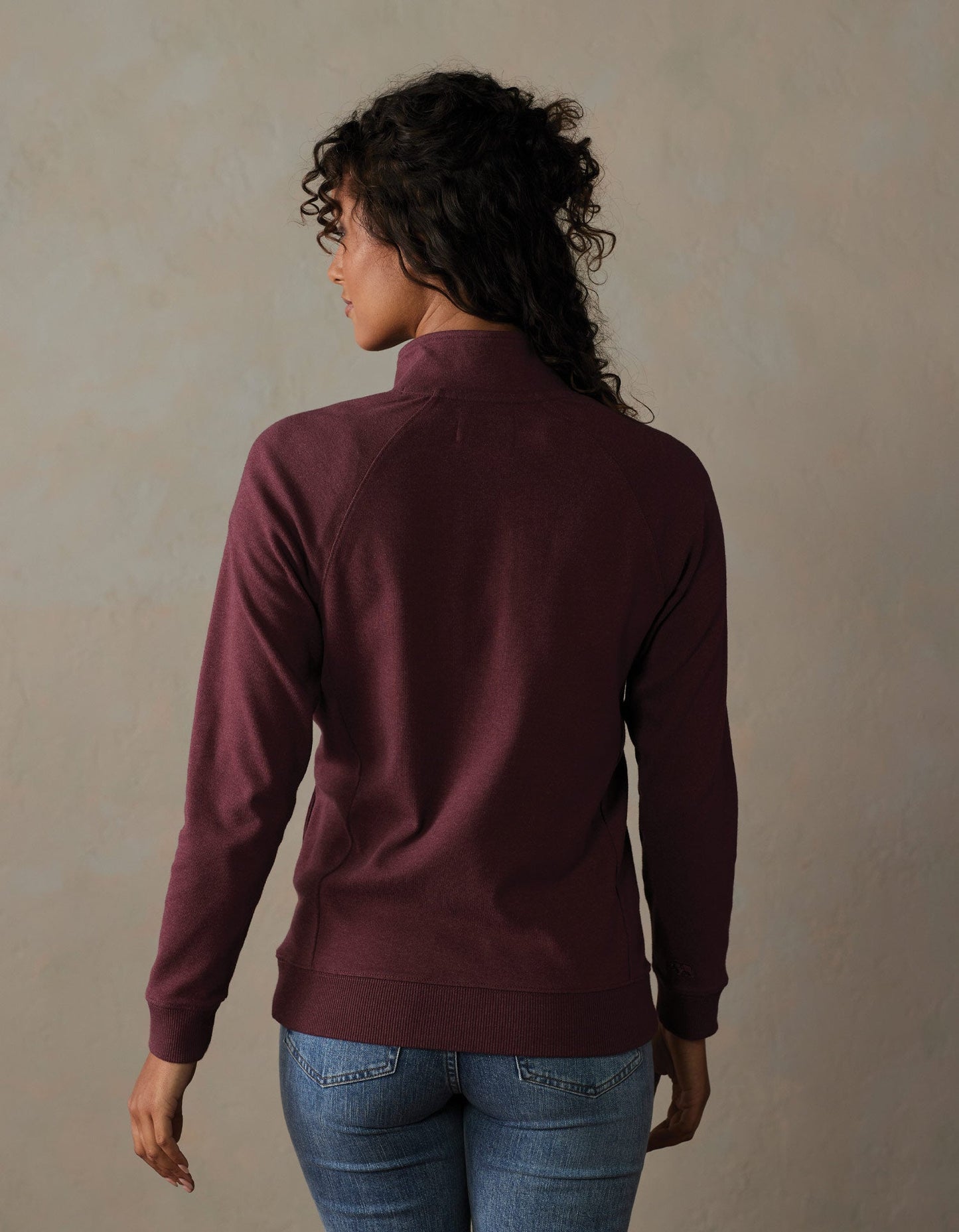 Puremeso Weekend Snap Pullover in Wine