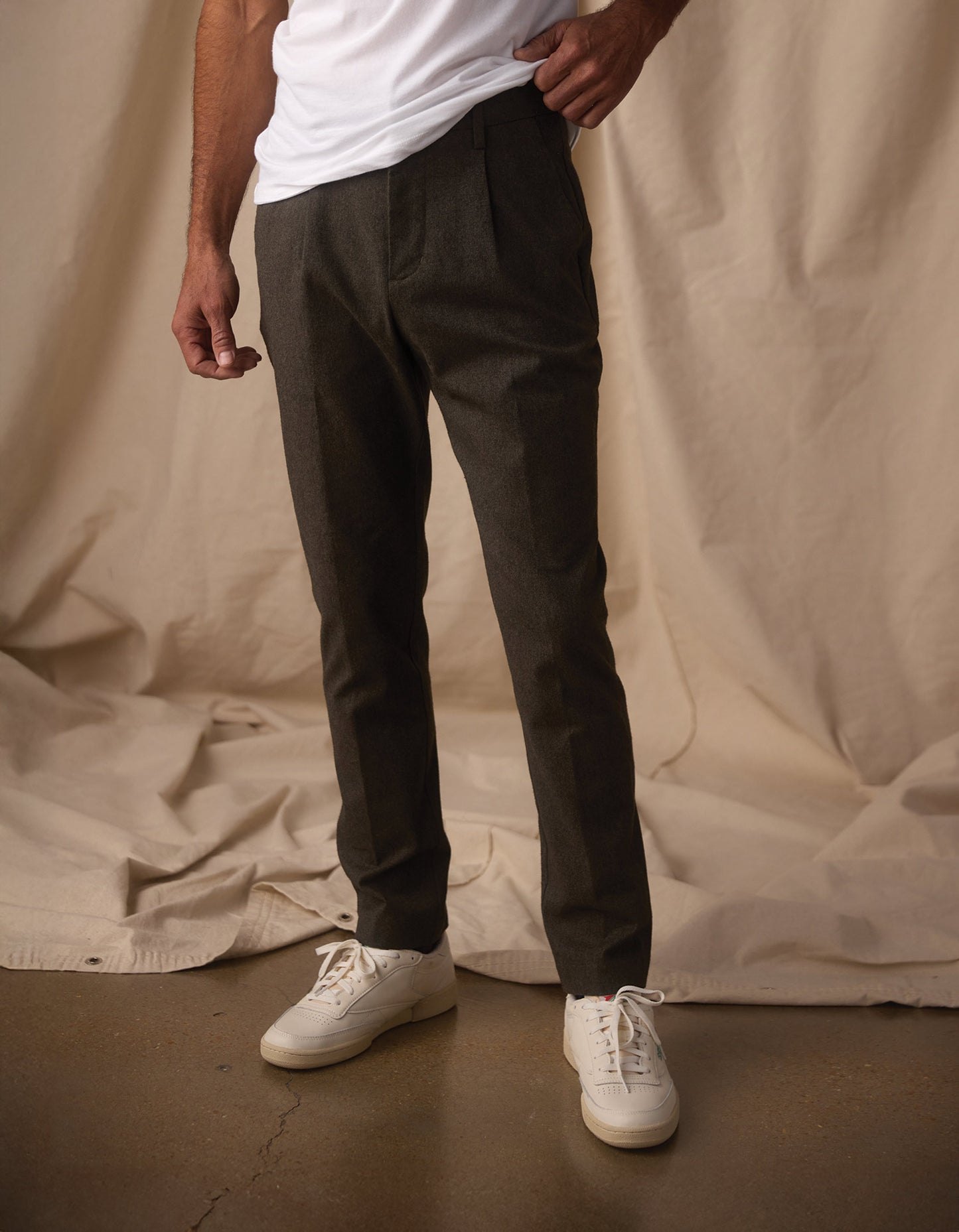 Normal Trouser in Dark Olive