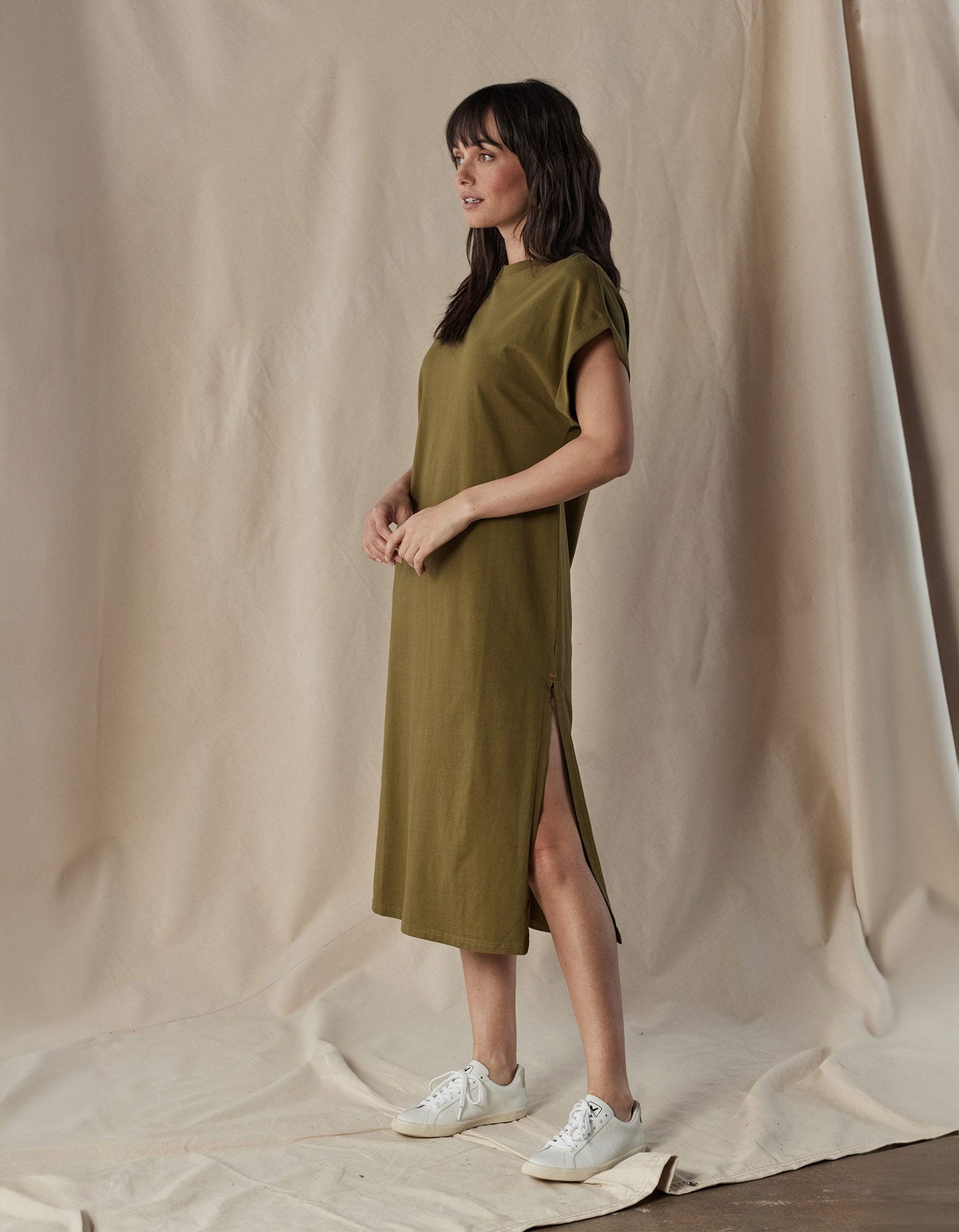 Lennox Jersey Midi T-Shirt Dress in Pine Needle