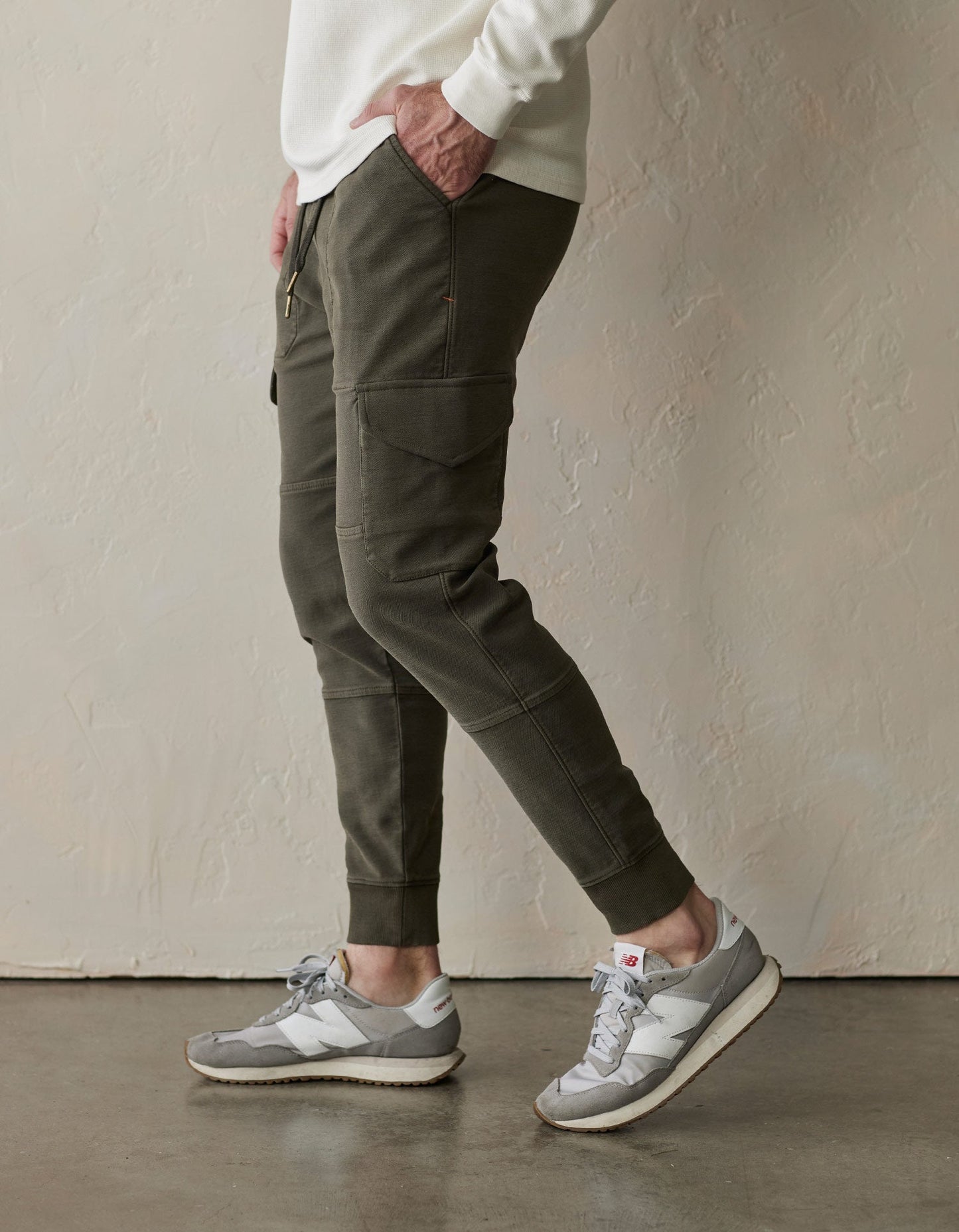 Comfort Terry Jogger in Dusty Olive