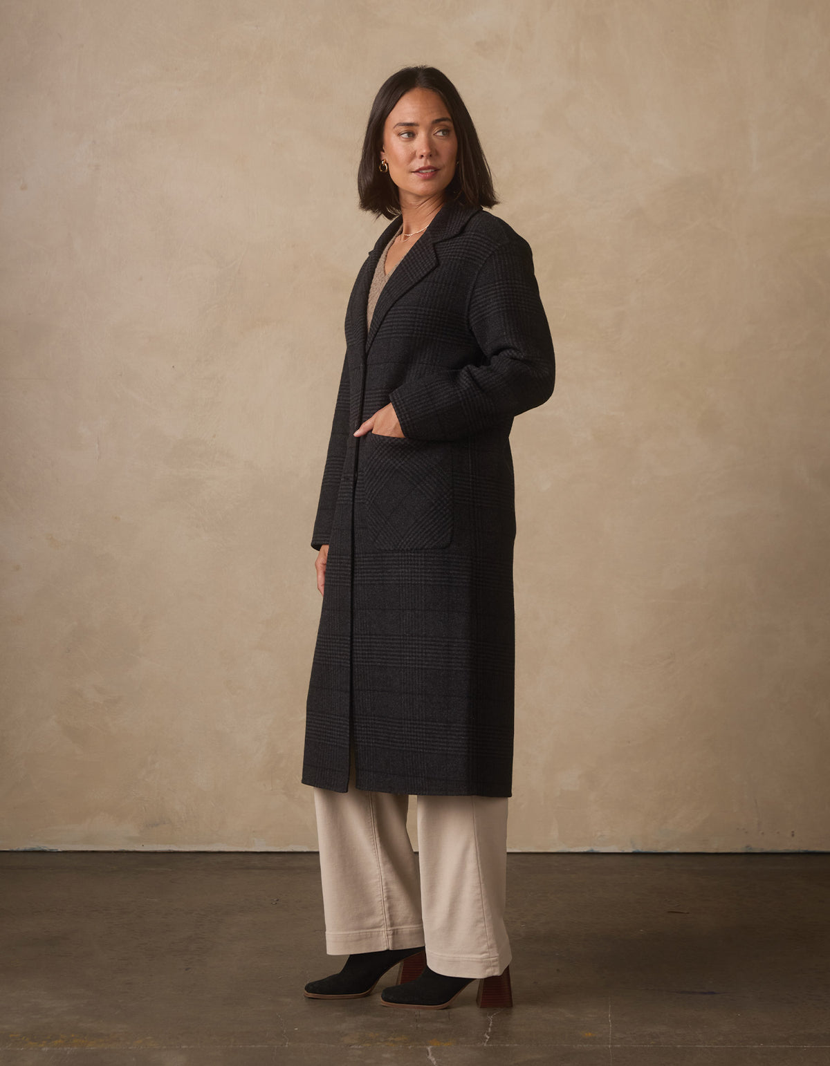 Duster Coat in Dark Grey Plaid