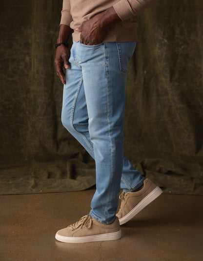 Comfort Terry Jean in Medium Wash