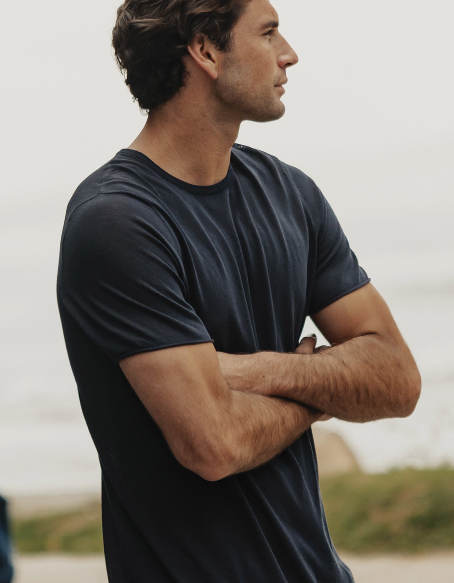 Summer Linen-Blend Knit Tee in Navy