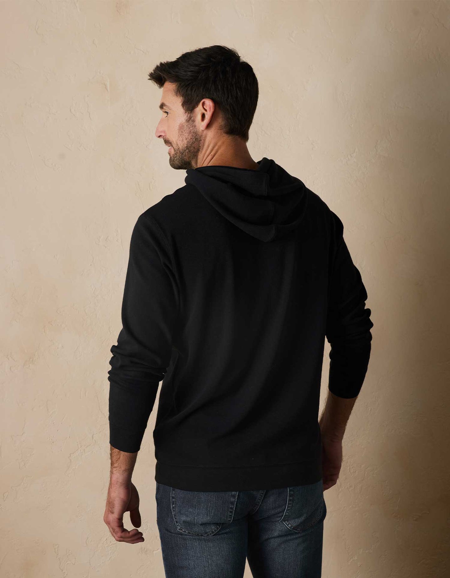 Puremeso Essential Hoodie in Black