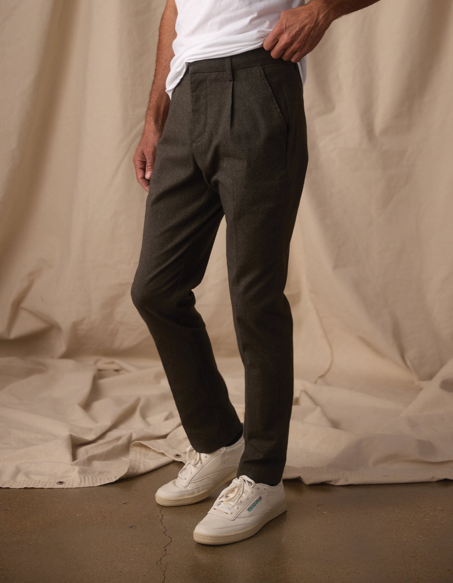 Normal Trouser in Dark Olive