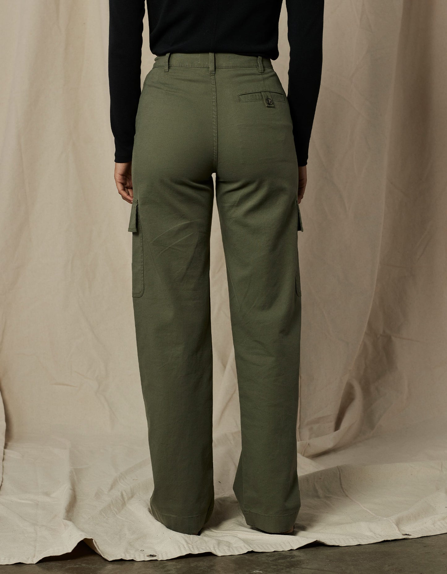 James Canvas Cargo Trouser in Dusty Olive