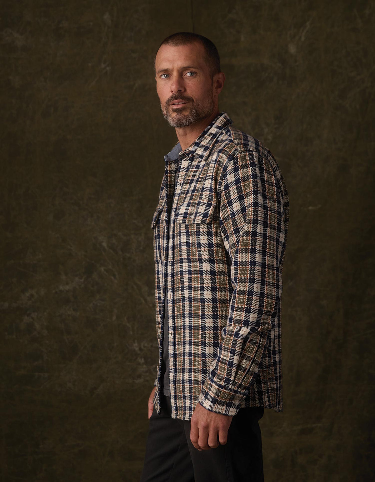 Mountain Textured Overshirt in Moss Multi