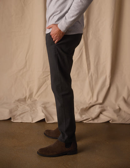Normal Stretch Straight Chino in Charcoal