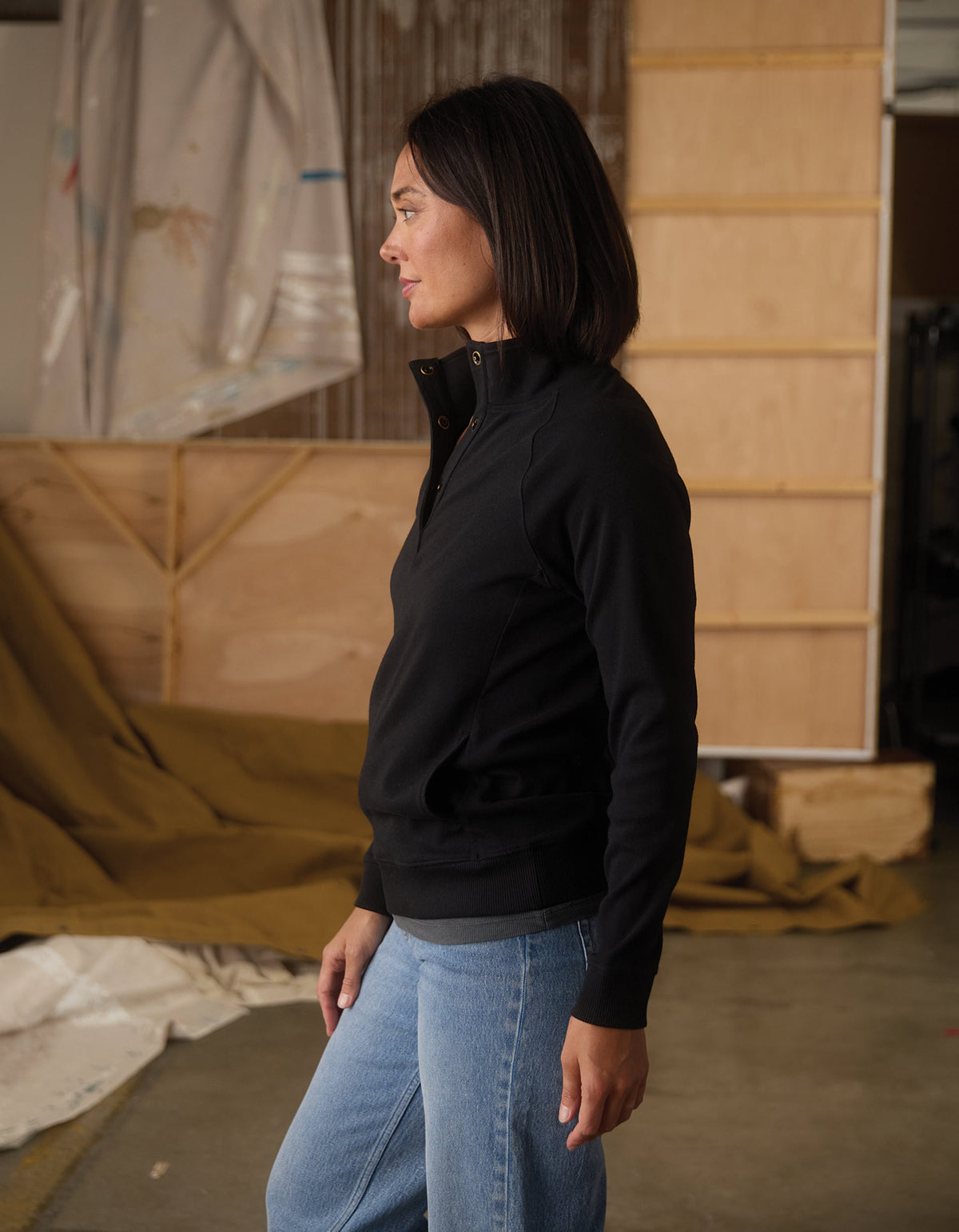 Puremeso Weekend Snap Pullover in Black