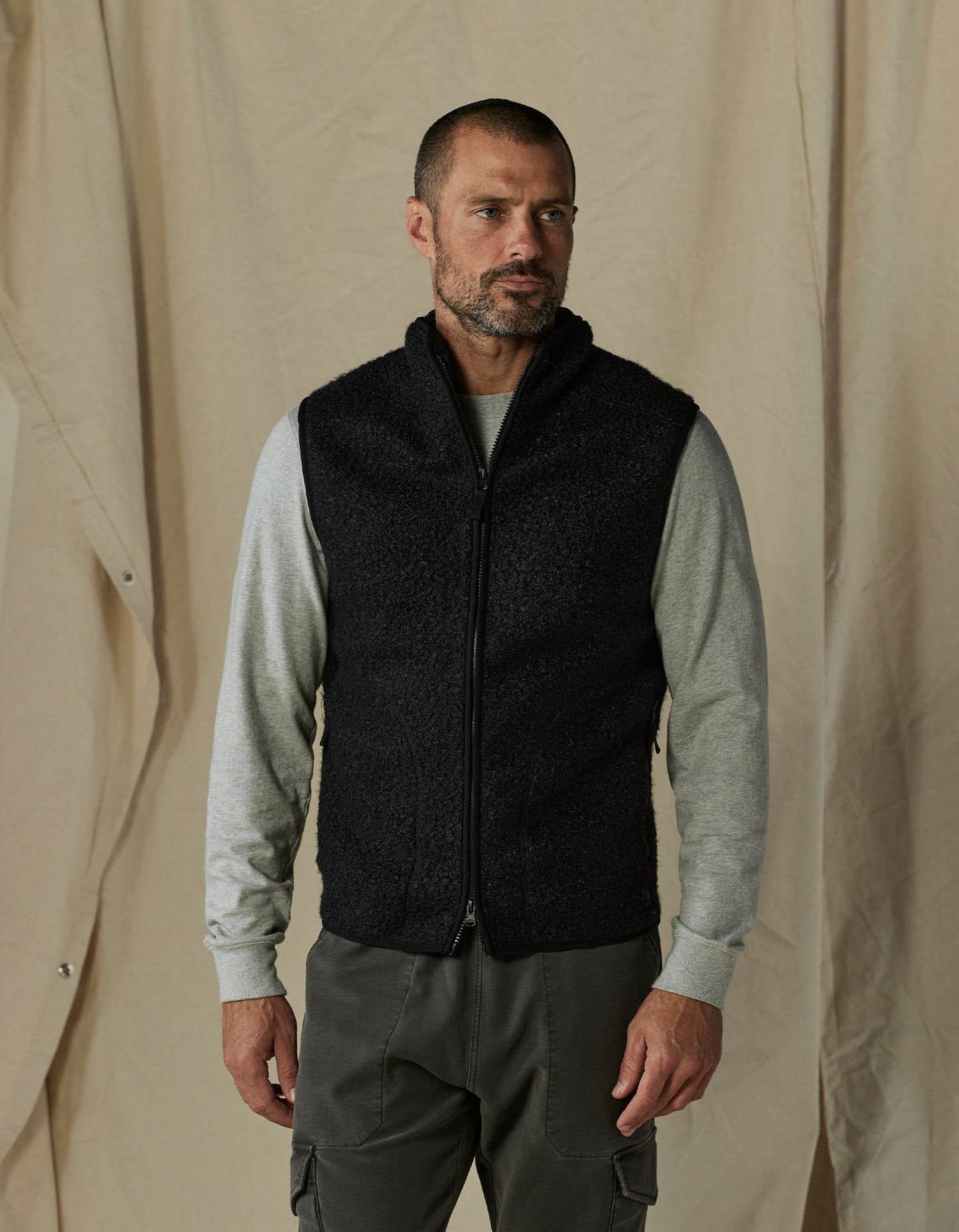 Highland Fleece Vest in Black