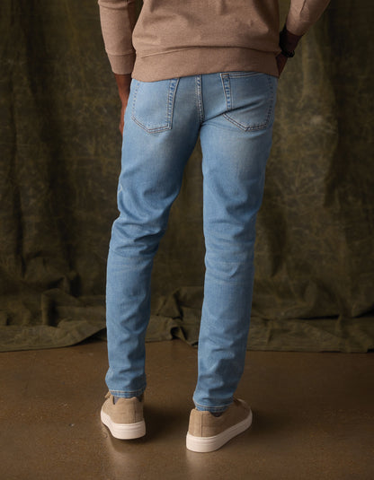 Comfort Terry Jean in Medium Wash