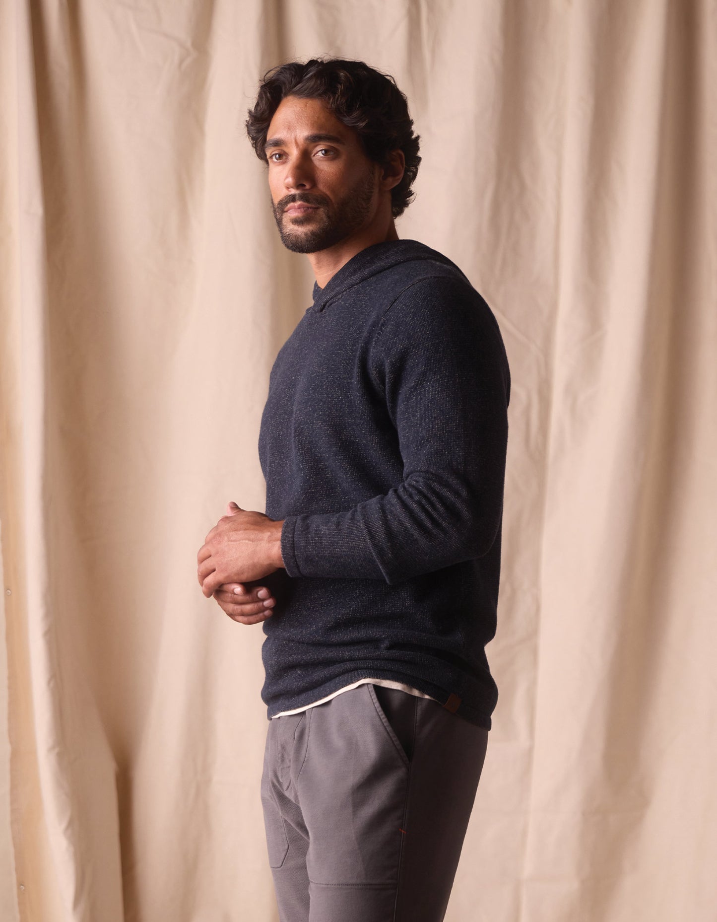 Jimmy Sweater Essential Hoodie in Normal Navy