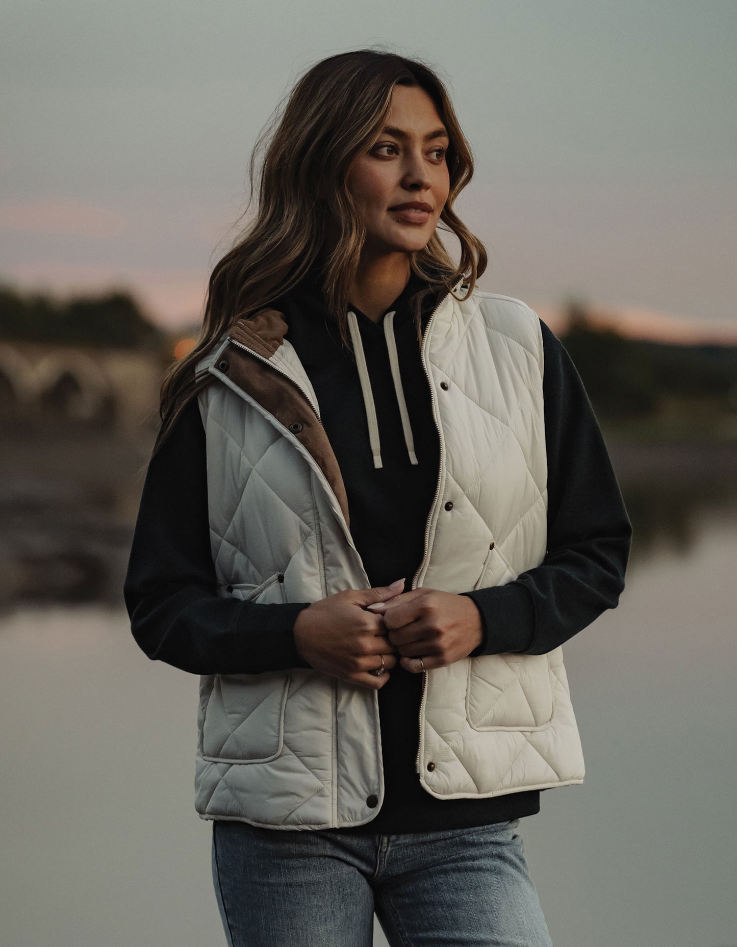 Quilted Liner Vest in Ecru/Dark Taupe