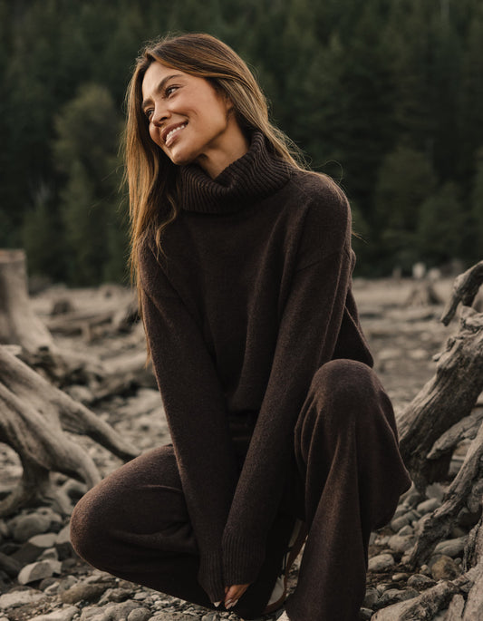 Arvada Hi-Neck Sweater in Umber