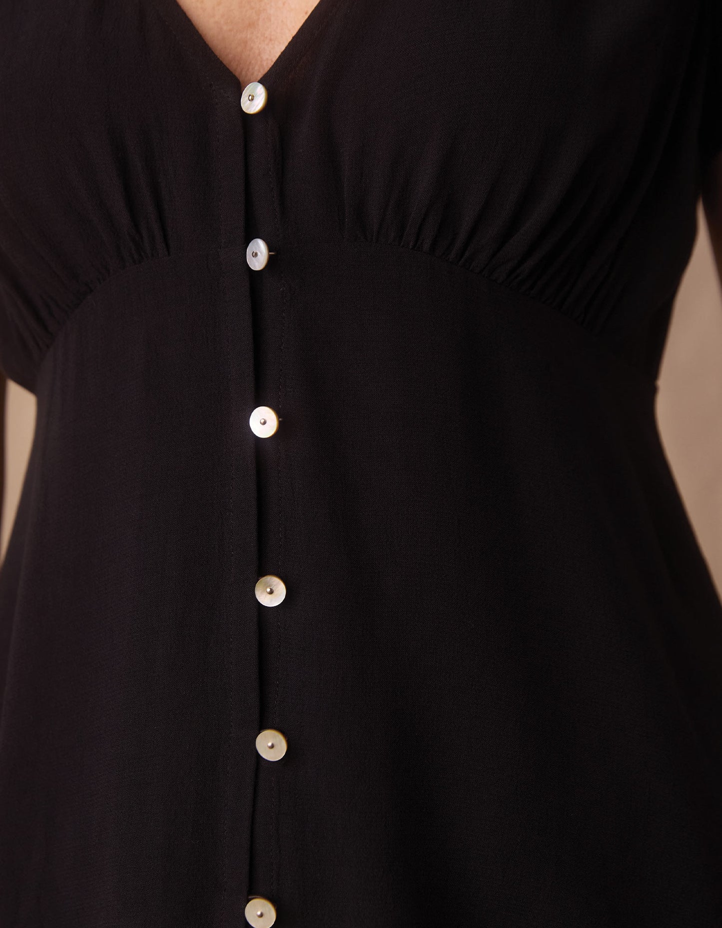 Aria Crepe Emily Blouse in Black