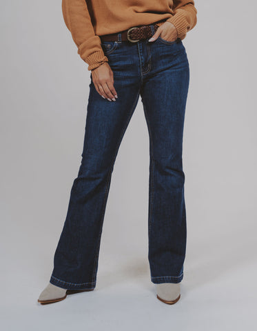 Mid-Rise Flare Jean