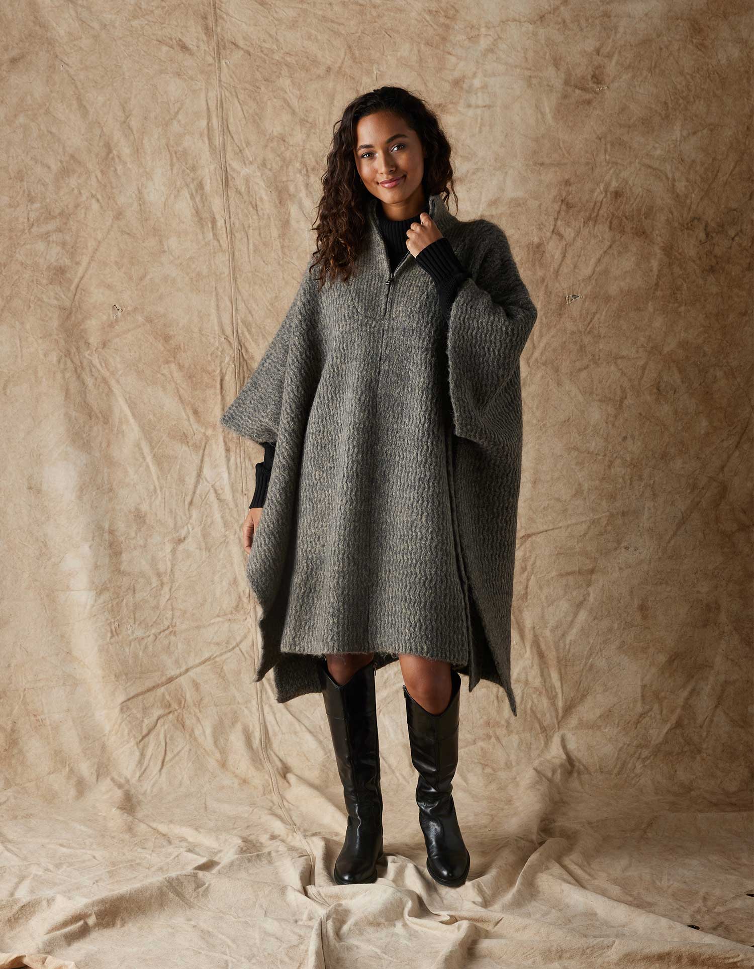 BELPER NY ニットポンチョ Mountain Knit Poncho in Portabella – The Normal Brand