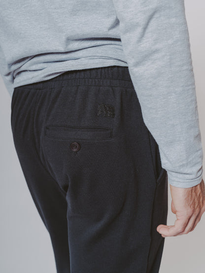 Puremeso Jogger in Black