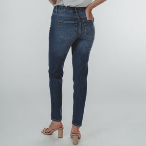 Mid-Rise Normal Jean